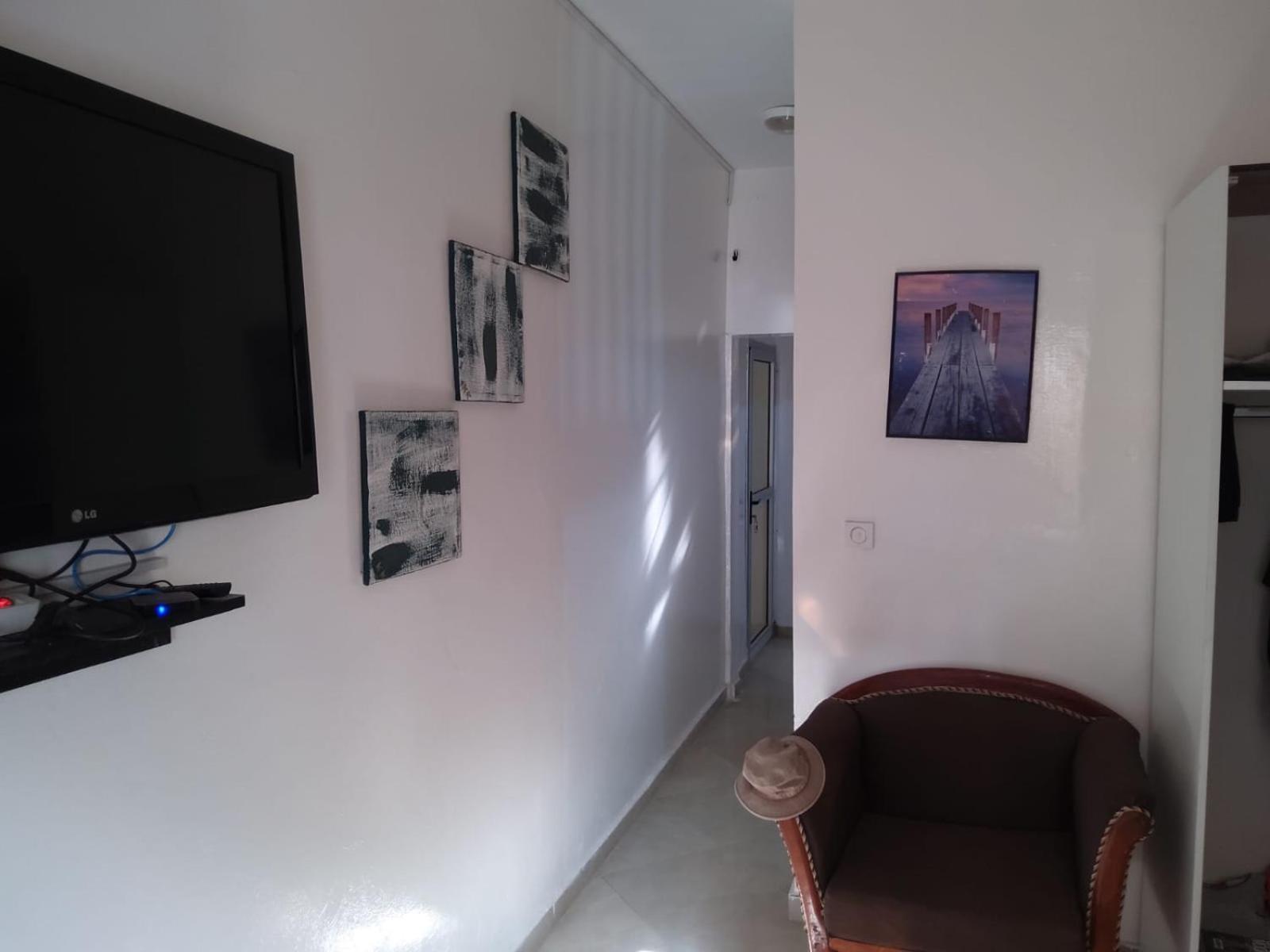 "La Coquille", Joli Loft, Moderne, Propre, Sur Et Calme Au Coeur De Salyアパートメント エクステリア 写真